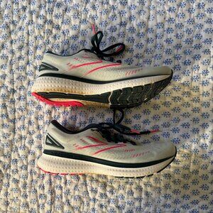 Brooks Glycerin 19 running shoes